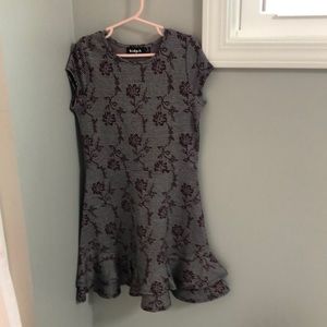 Girls maroon and black dress. Kidpik.